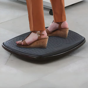 Wobble Balance Board - Yo Yo Board 360 in use